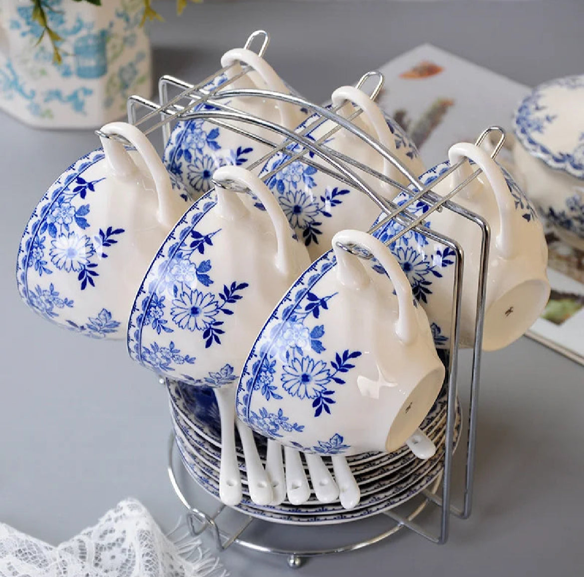 Conjunto com Pires em Porcelana