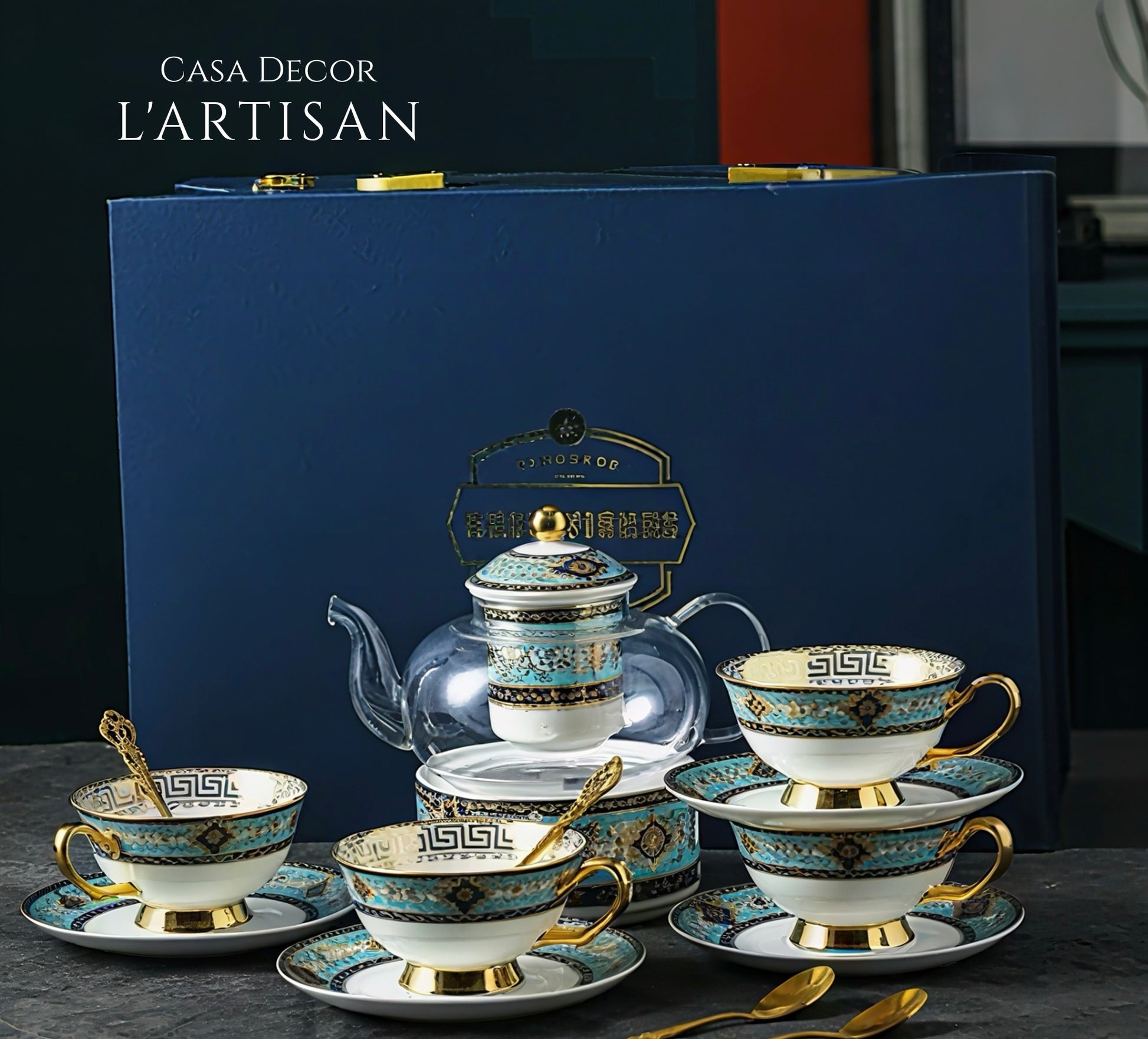 Conjunto de Xícaras e Pires em Porcelana Fina