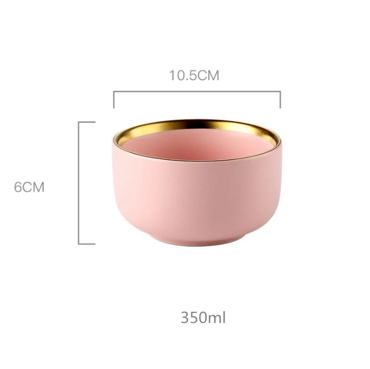 Louças em Porcelana Rosa com Borda Dourada