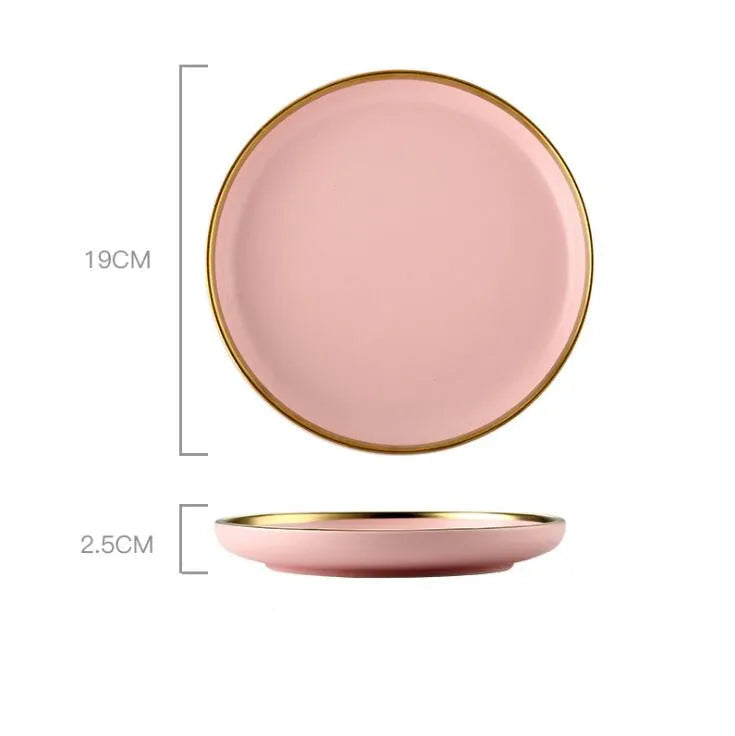 Louças em Porcelana Rosa com Borda Dourada