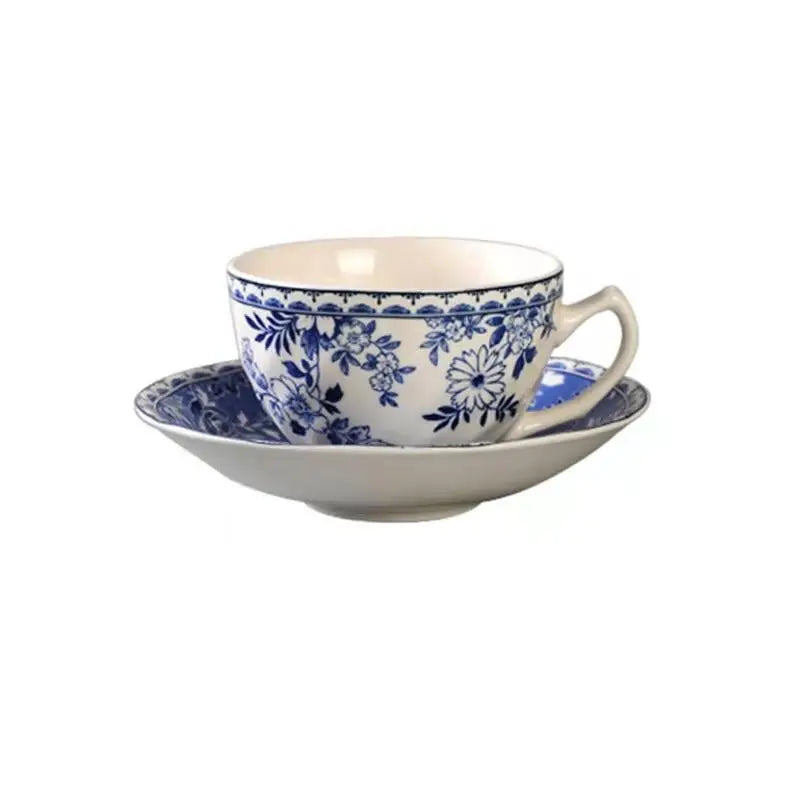 Conjunto com Pires em Porcelana